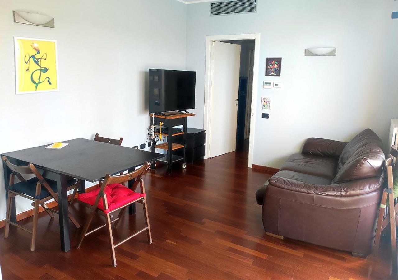 A Casa Di Luca Lägenhet Milano Exteriör bild